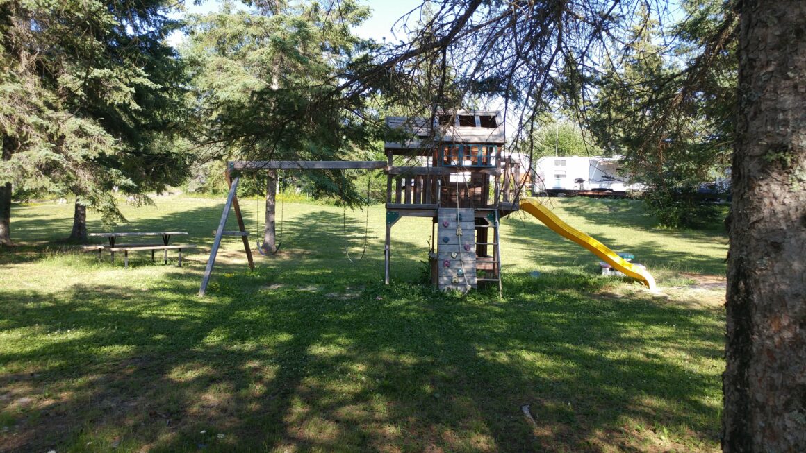 Willows RV park playground | Family campgrounds in Ontario